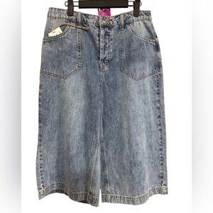 Easel Long Jean Shorts -women's large